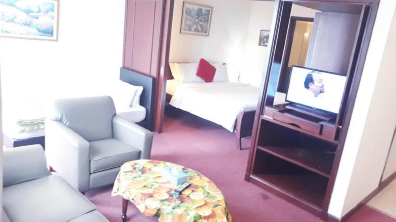 Residence Suite At Berjaya Times Square Kl Kuala Lumpur Exteriör bild