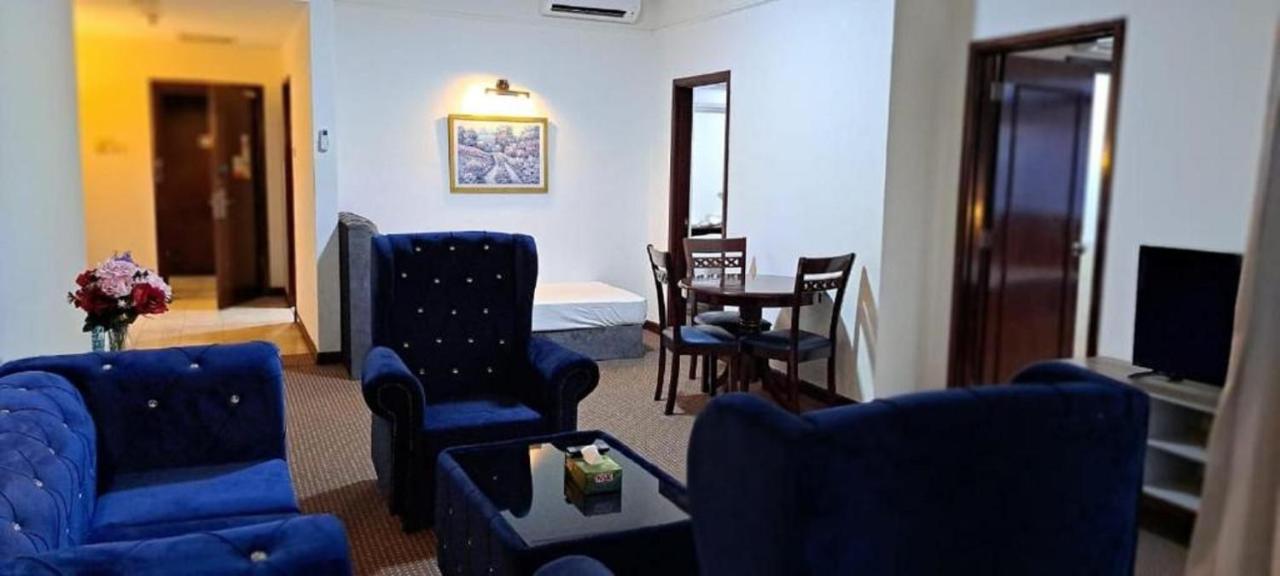 Residence Suite At Berjaya Times Square Kl Kuala Lumpur Exteriör bild