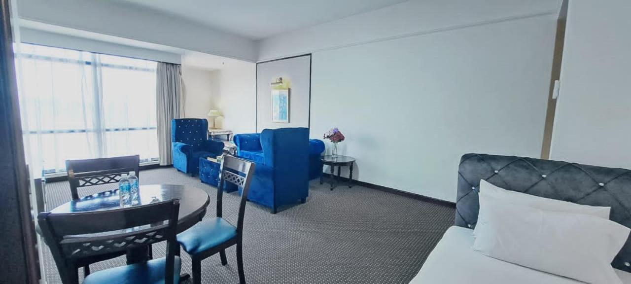Residence Suite At Berjaya Times Square Kl Kuala Lumpur Exteriör bild